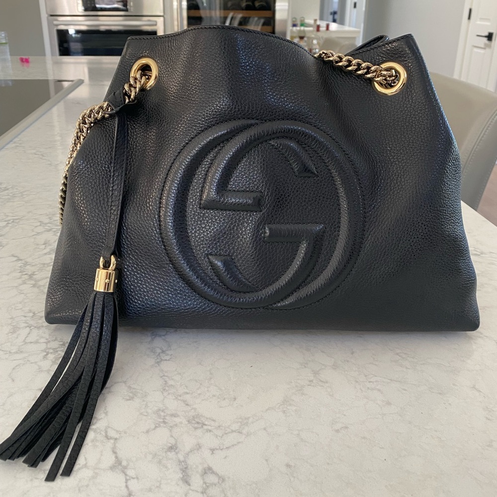 Gucci Soho leather and chain purse